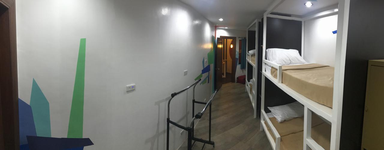 1521 Hostel Мактан Екстериор снимка