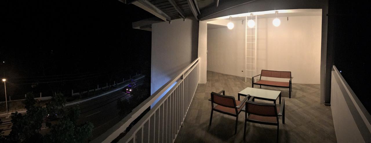 1521 Hostel Мактан Екстериор снимка