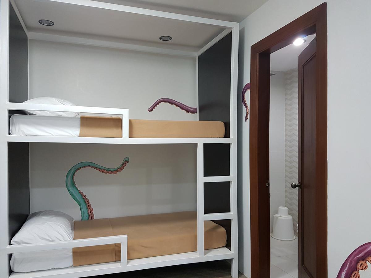 1521 Hostel Мактан Екстериор снимка