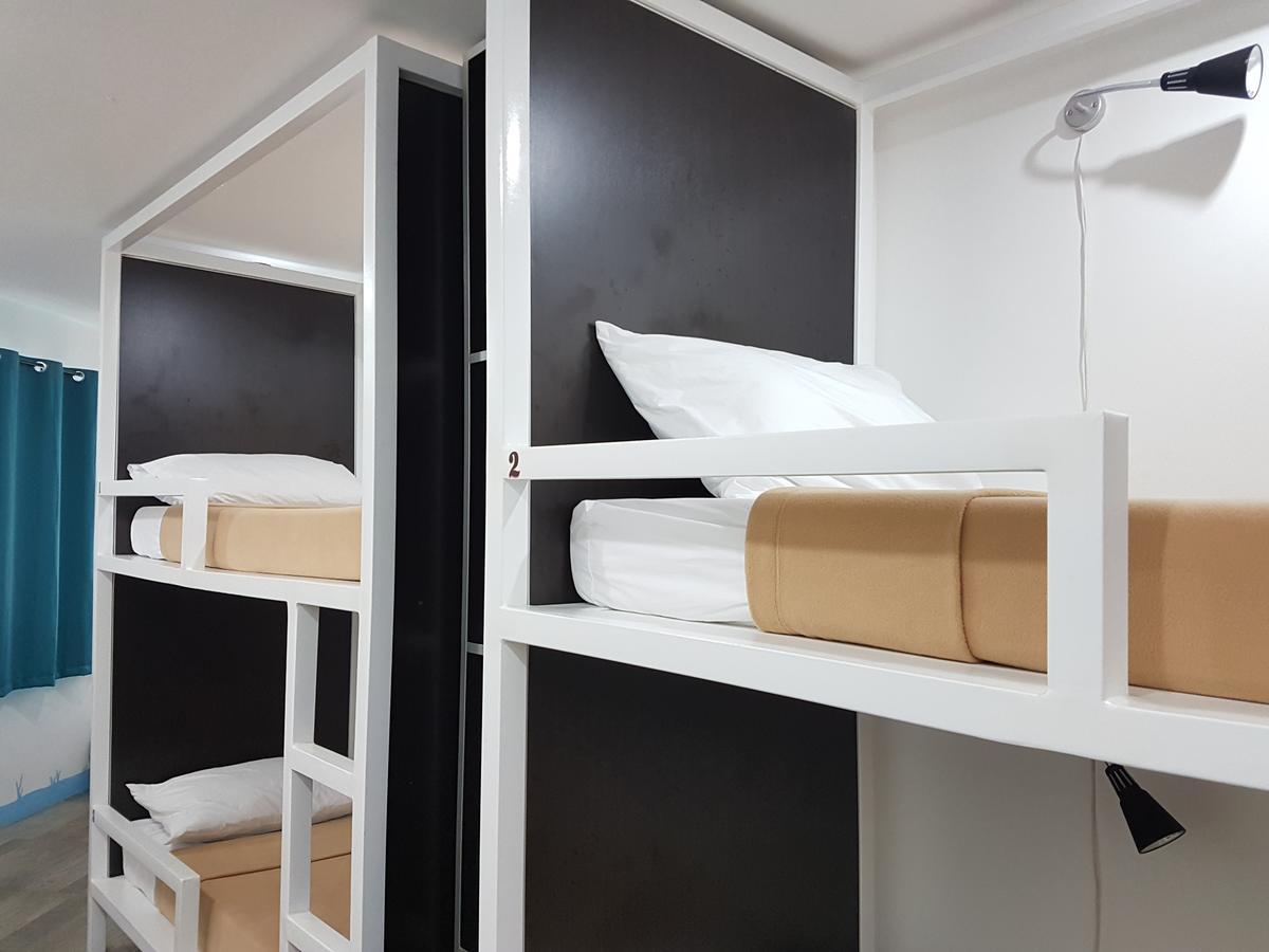 1521 Hostel Мактан Екстериор снимка