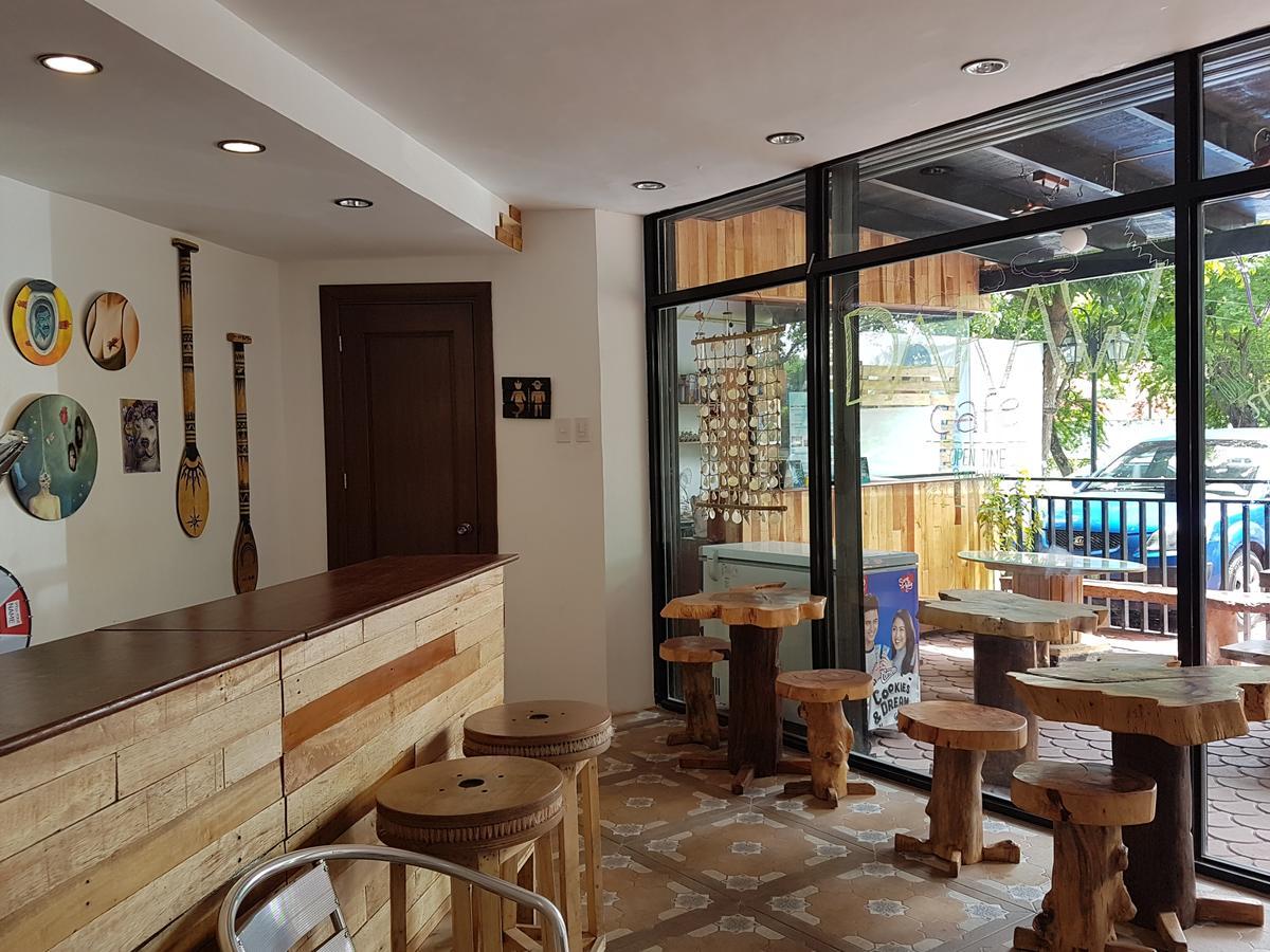 1521 Hostel Мактан Екстериор снимка