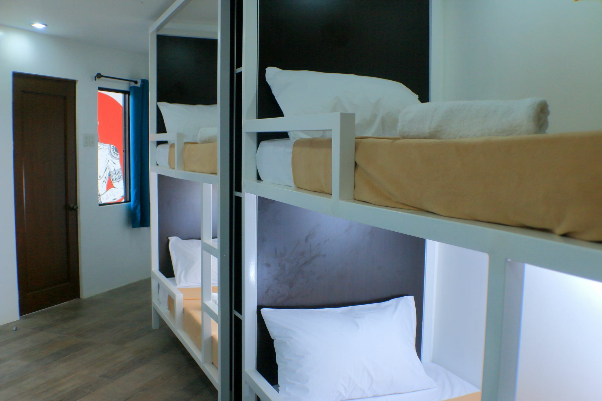 1521 Hostel Мактан Екстериор снимка